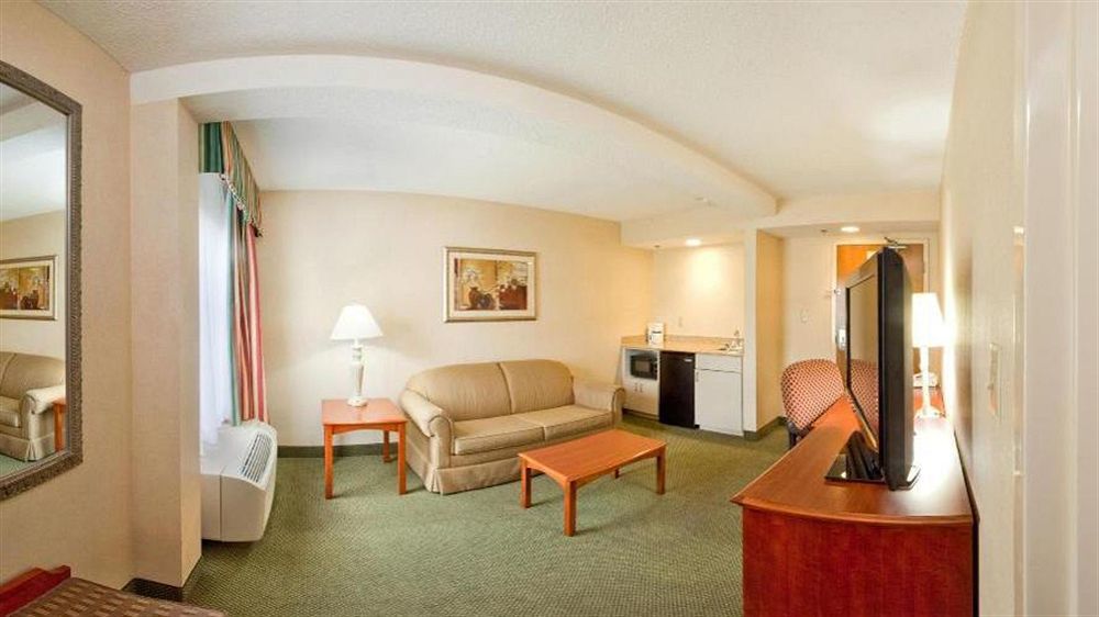 Holiday Inn Express Richmond-Mechanicsville By Ihg Exterior foto